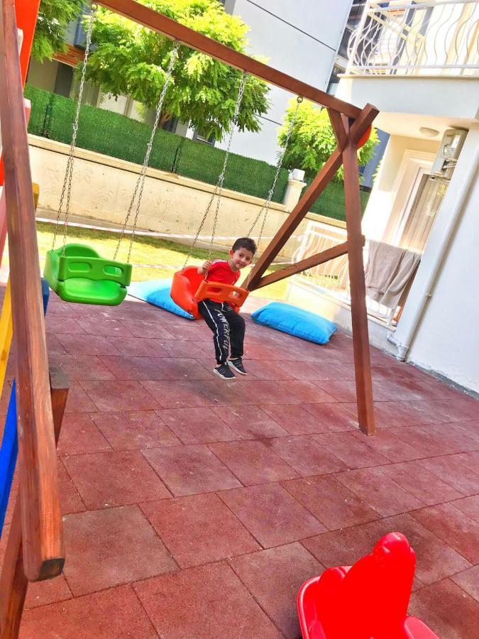 Nesa Palas Κουσάντασι Εξωτερικό φωτογραφία